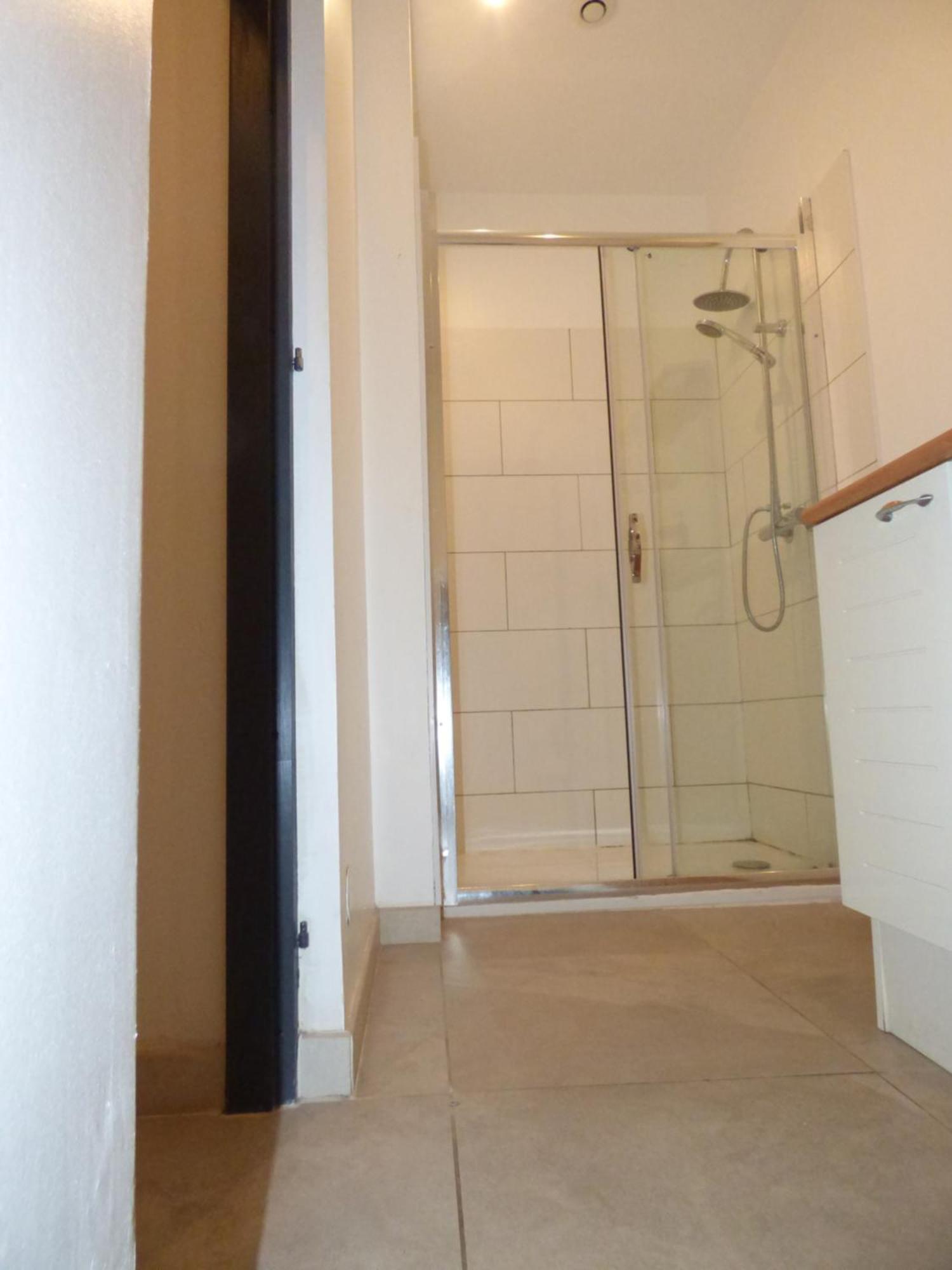 "Le Patio"-Meuble De Tourisme 3 Etoiles -Residence "Les Logis De Beziers"-Garage Optionnel-Coeur De Ville-Plages A 16Km ! المظهر الخارجي الصورة
