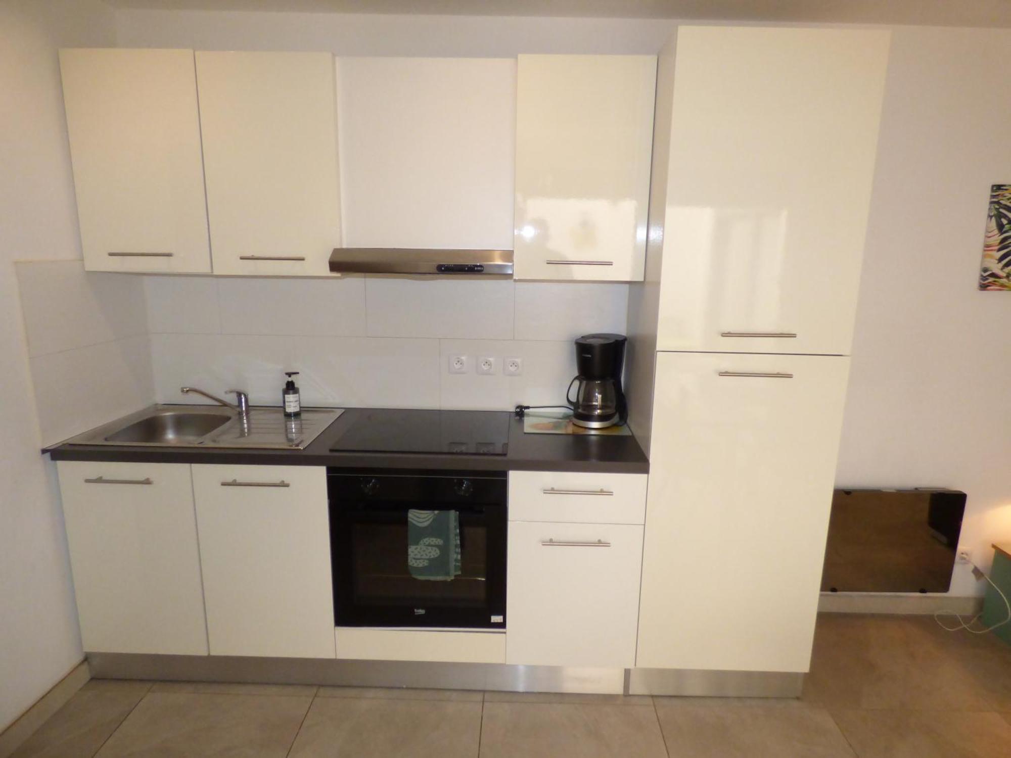 "Le Patio"-Meuble De Tourisme 3 Etoiles -Residence "Les Logis De Beziers"-Garage Optionnel-Coeur De Ville-Plages A 16Km ! المظهر الخارجي الصورة